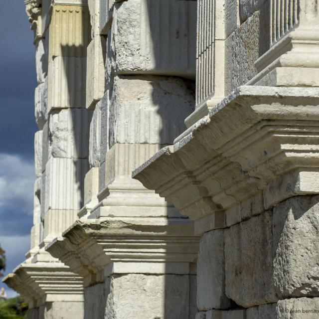 Arc de Germanicus Colonne