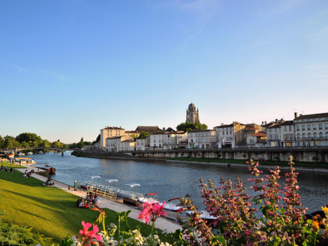 Fleuve charente saintes