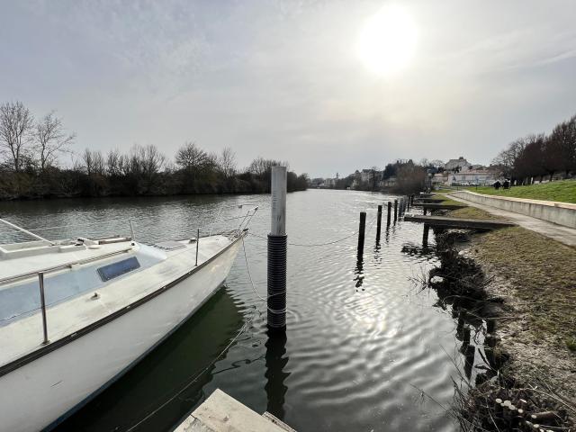 Bateau Port Larousselle